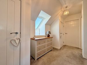 Photo 19- click for photo gallery